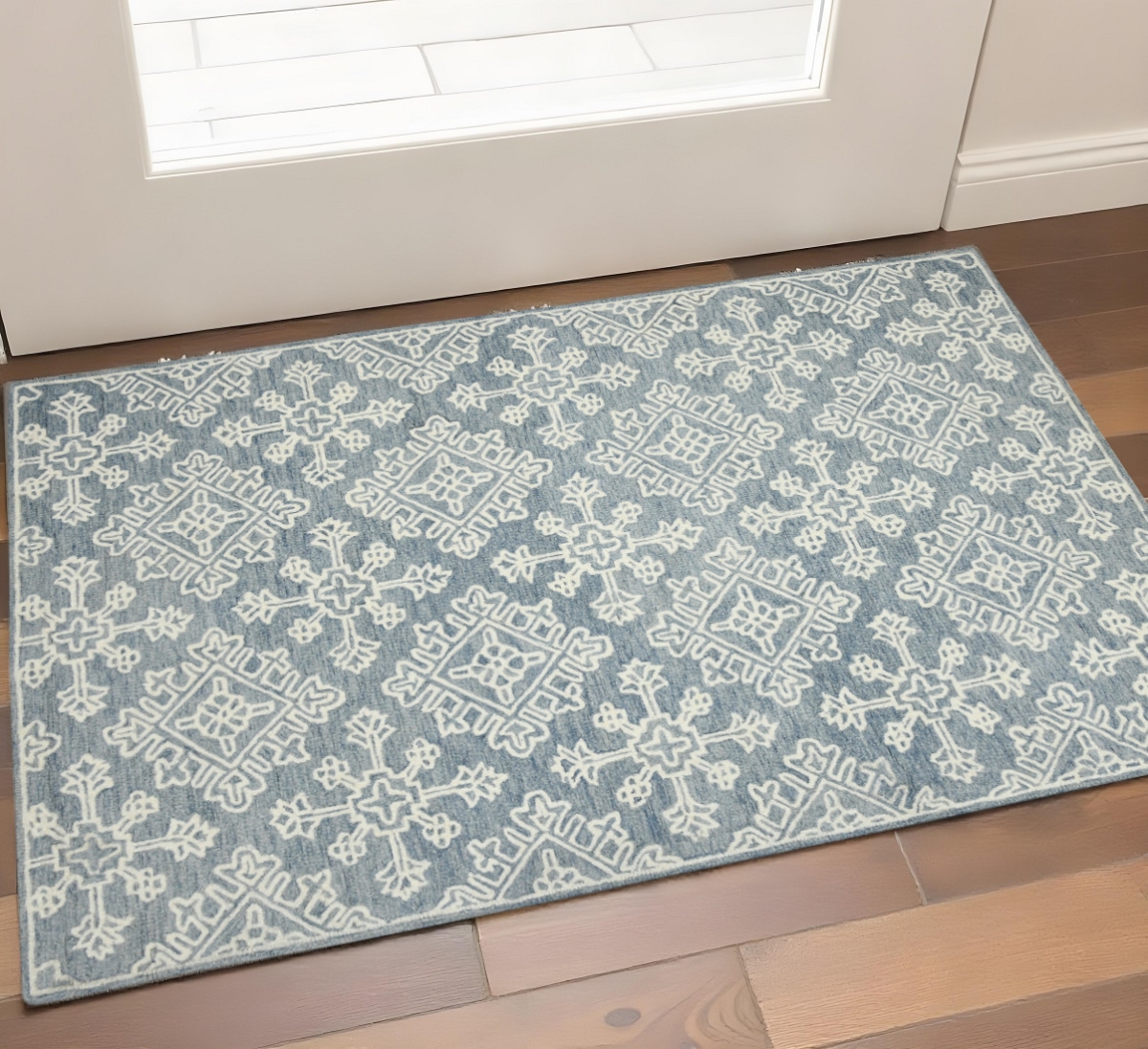 570351 2 x 3 ft. Sky Blue & Ivory Wool Oriental Hand Hooked Rectangle Area Rug
