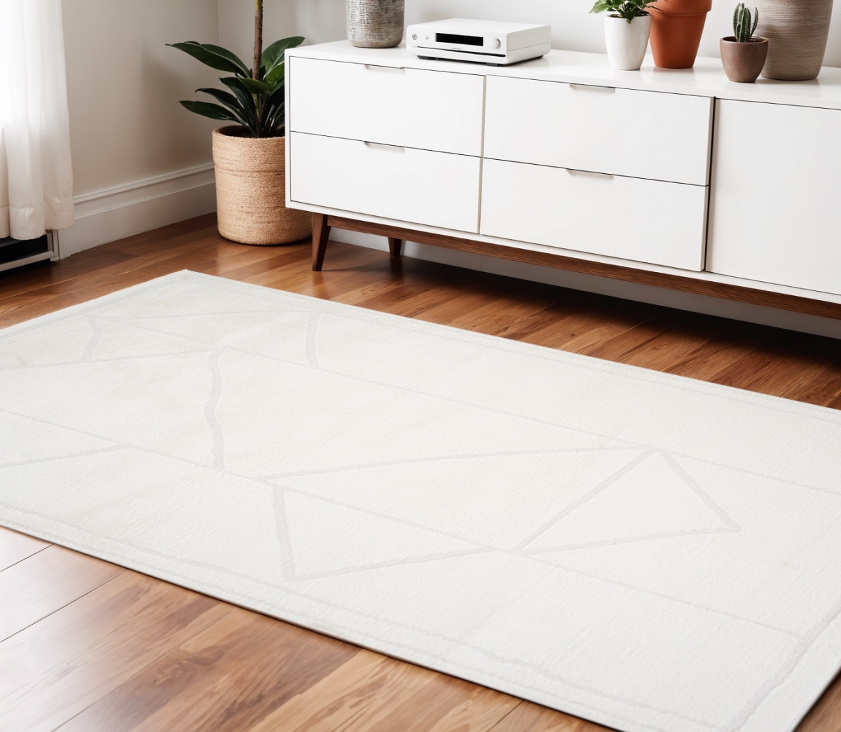 571023 4 x 6 ft. Ivory & Off White Geometric Rectangle Area Rug