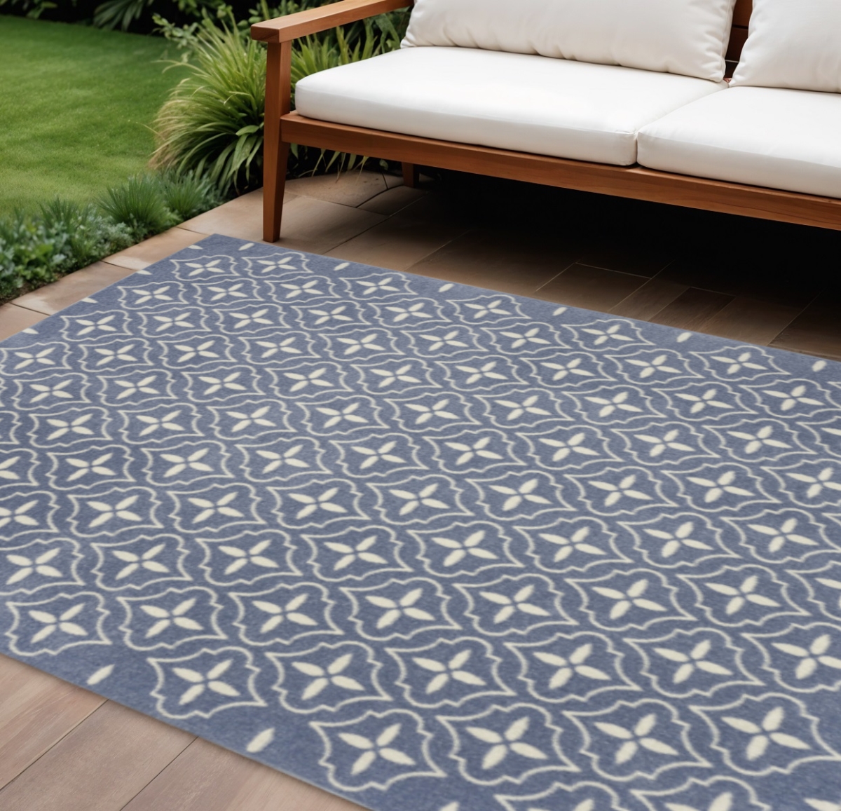 572905 6 x 9 ft. Blue & Ivory Geometric Indoor & Outdoor Rectangle Area Rug