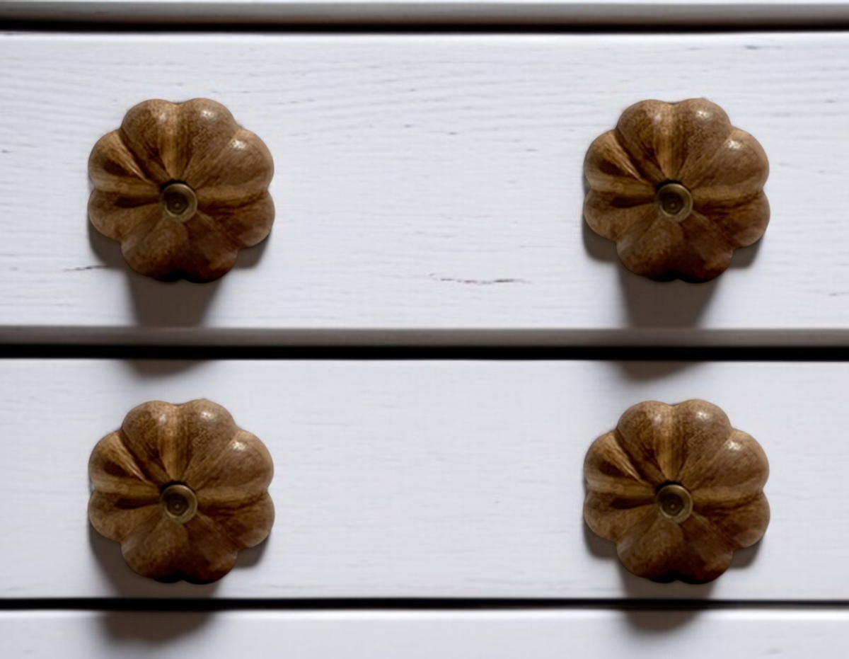 635769 Brown Wood Flower Shaped Drawer Pull Knobs - Set of 6