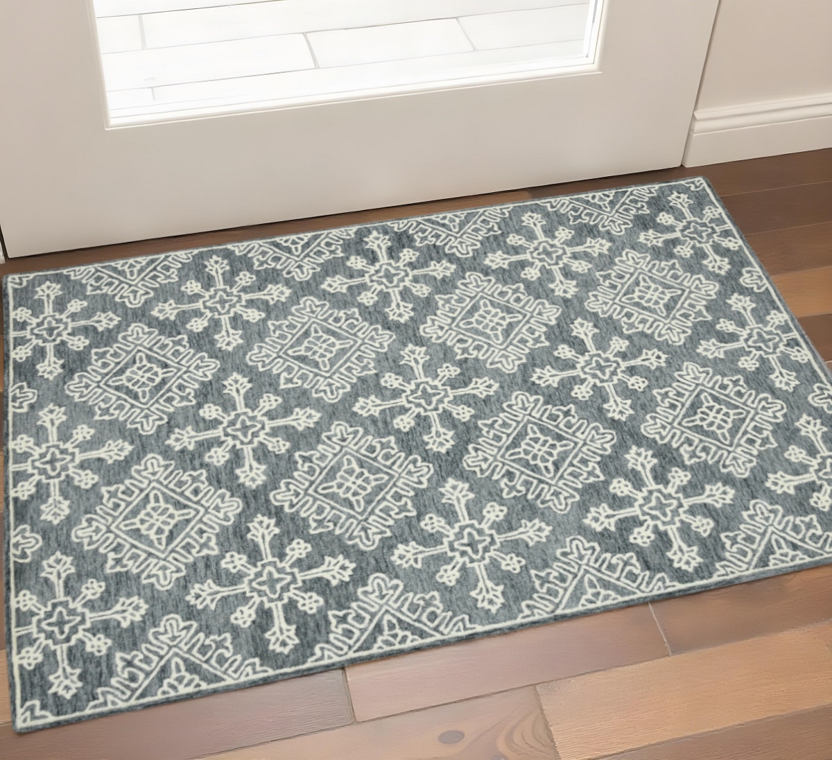 570347 2 x 3 ft. Dark Gray & Ivory Wool Oriental Hand Hooked Rectangle Area Rug