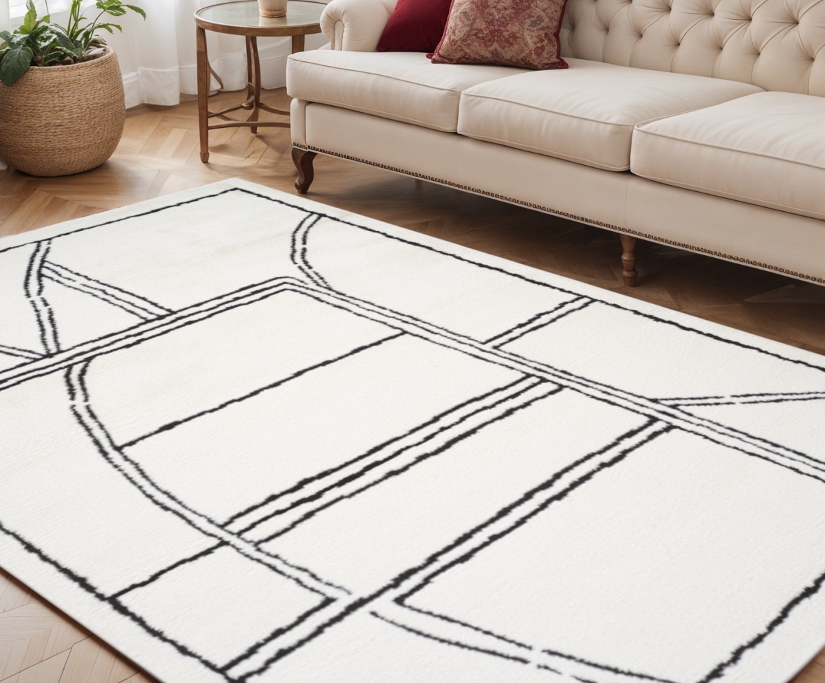 571009 5 x 7 ft. Ivory & Black Geometric Rectangle Area Rug