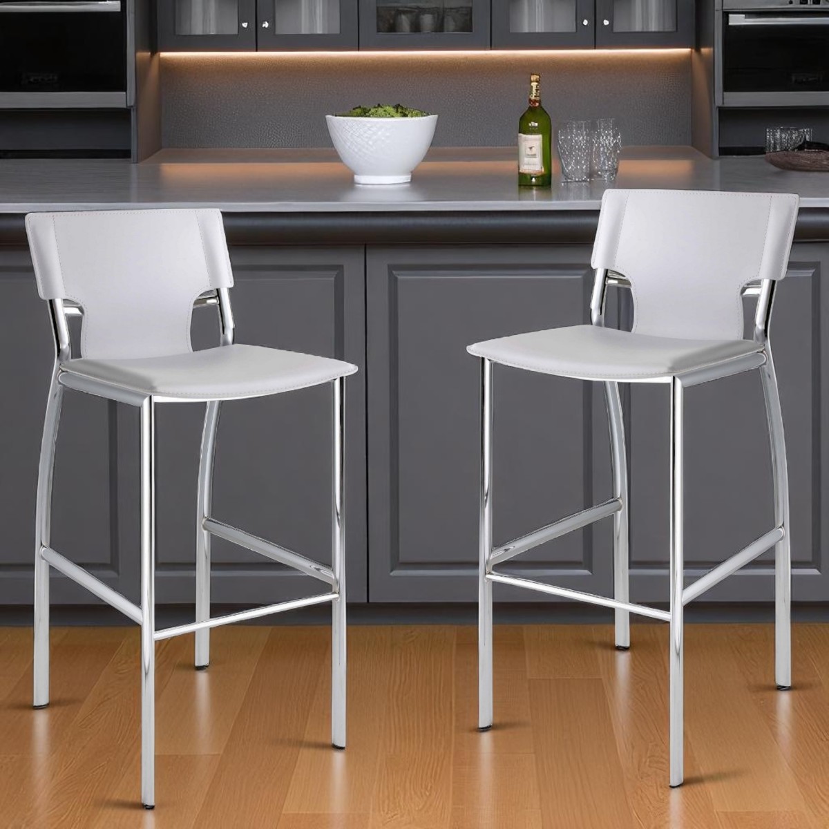 555056 40 x 17 x 17 in. White & Silver Metal & Faux Leather Low Back Height Bar Chair - 29 in. - Set of 2