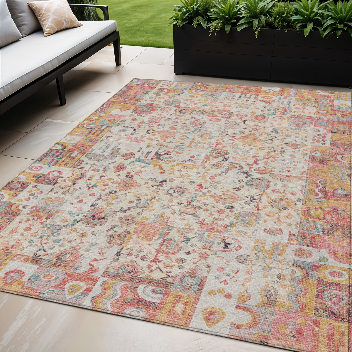 631432 5 x 8 ft. Pink & Ivory Patchwork Washable Indoor & Outdoor Rectangle Area Rug