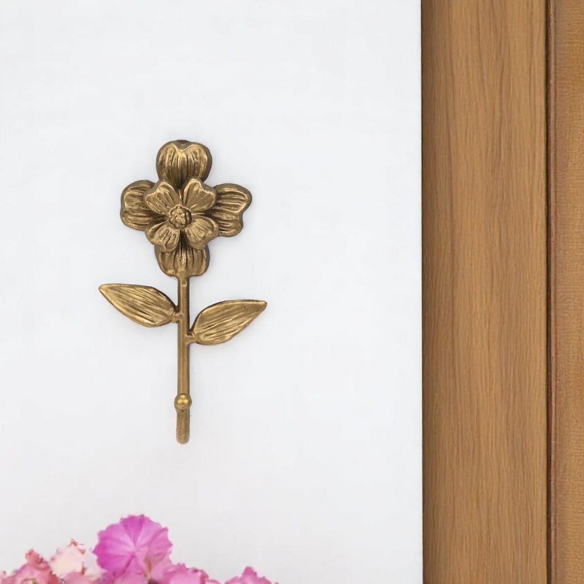 612084 4 in. Antiqued Gold Cast Iron Flower Wall Hook