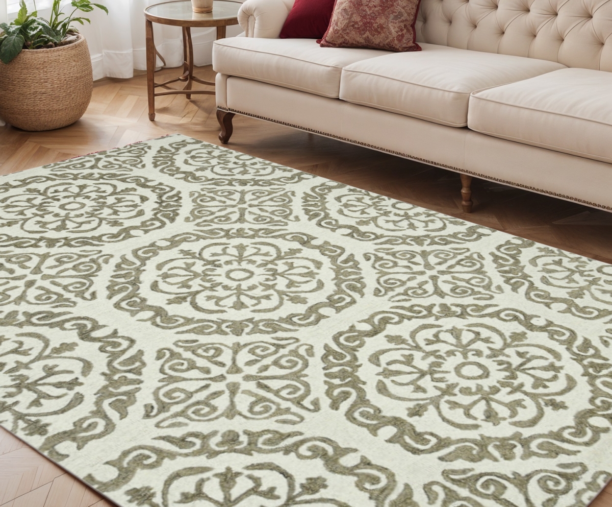 570340 5 x 7 ft. Wool Medallion Hand Hooked Rectangle Area Rug, Ivory & Light Brown