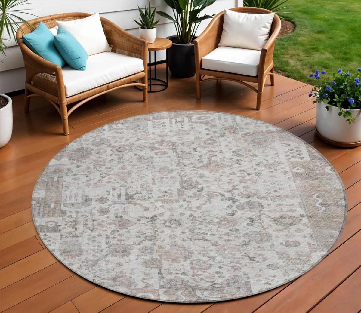 631439 8 ft. Taupe & Ivory Round Patchwork Washable Indoor & Outdoor Area Rug