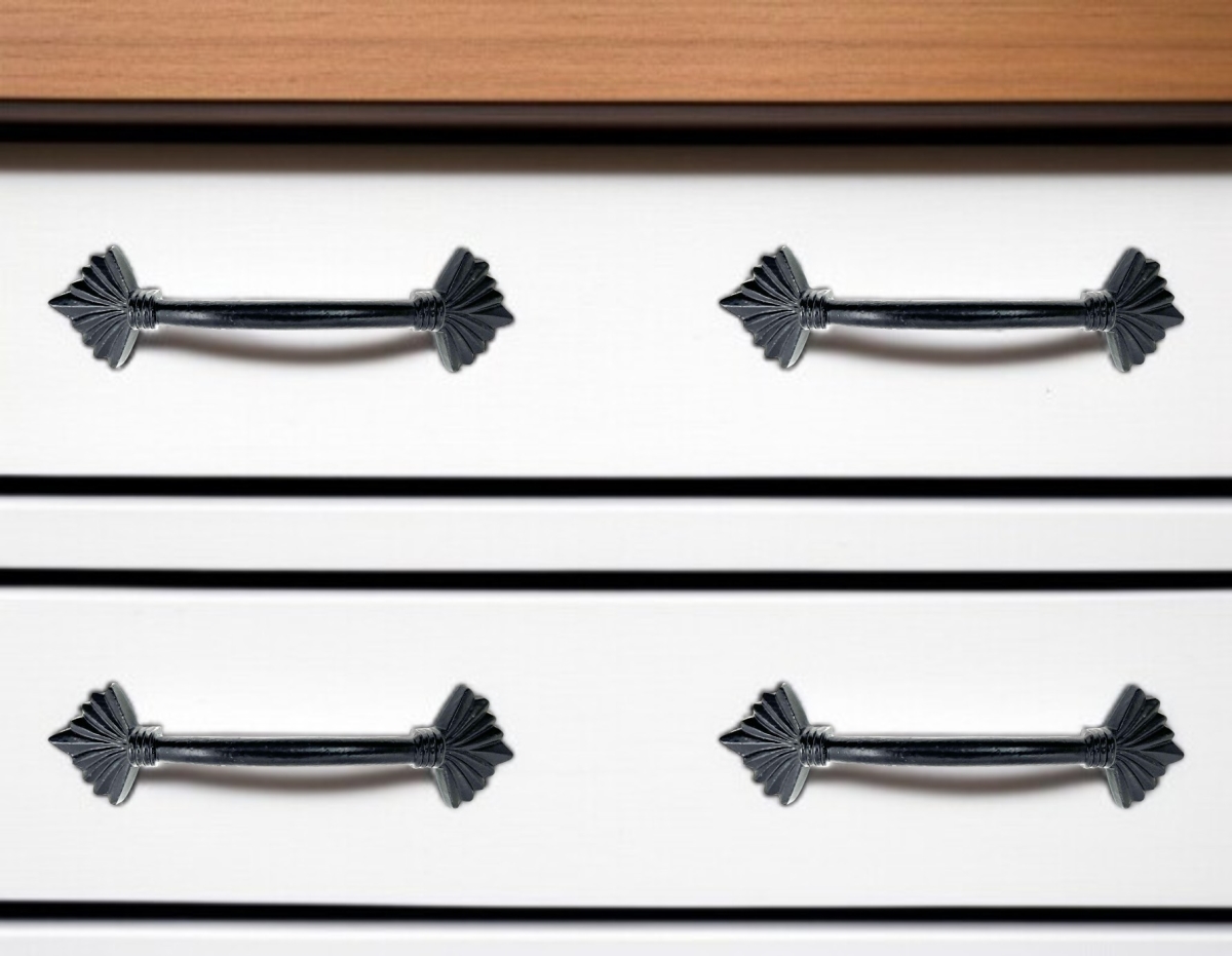 635773 Antiqued Silver Metal Drawer Pull Knobs - Set of 6