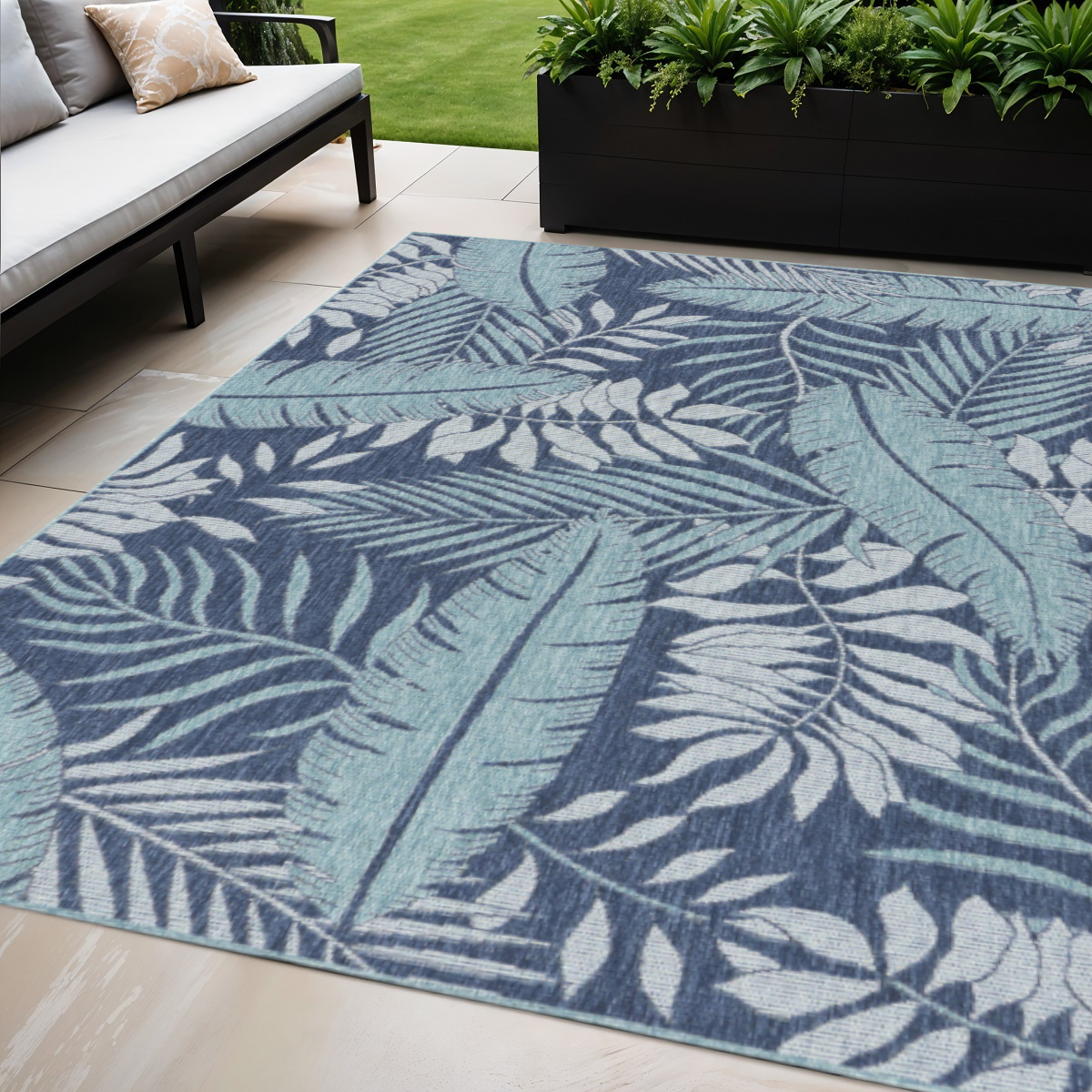 552507 5 x 7 ft. Navy Blue & Sky Blue - Ivory Palm Leaf Indoor & Outdoor Rectangle Area Rug