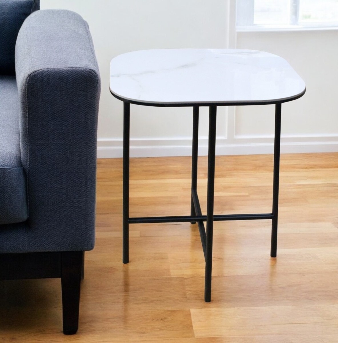 554652 22 x 20 x 20 in. White & Black Ceramic & Metal Square End Table