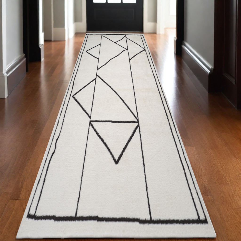 571032 3 x 10 ft. Ivory & Black Moroccan Machine Made Runner Area Rug