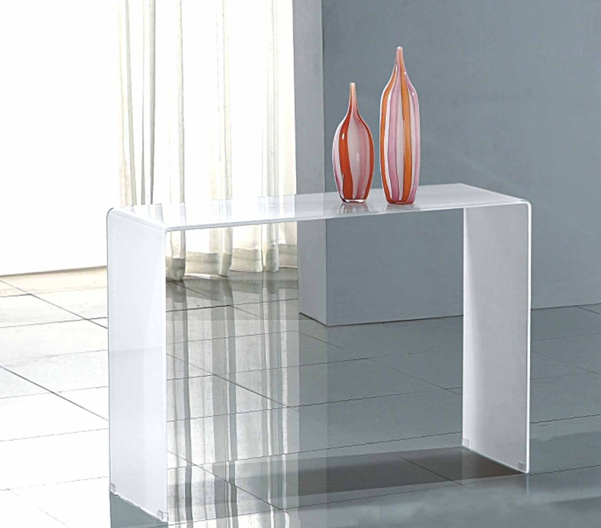 555120 32 x 16 x 47 in. White Glass Block Console Table