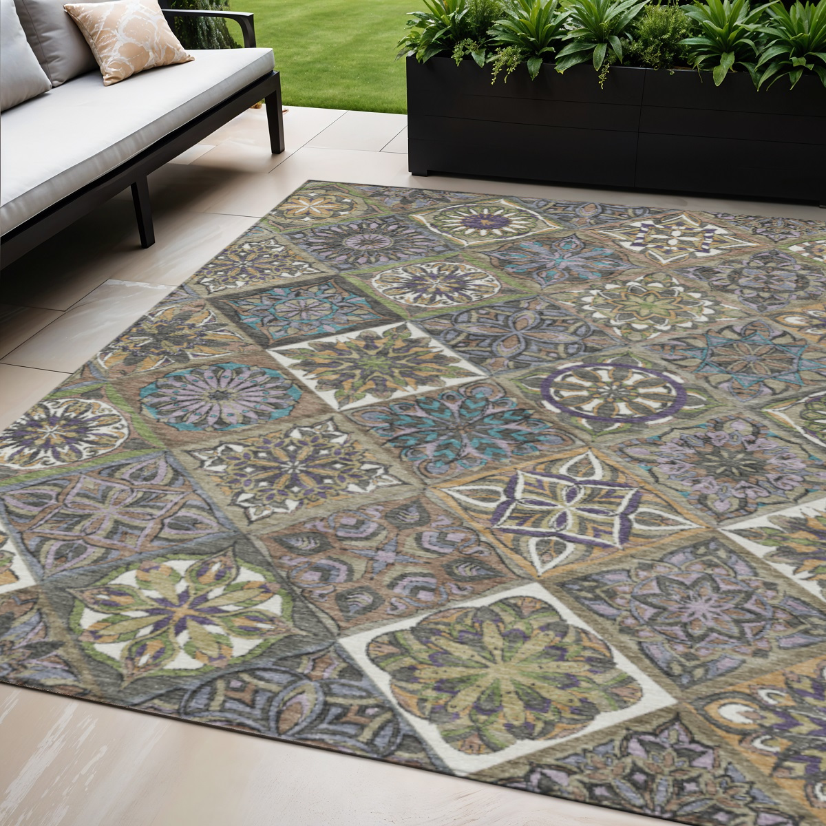 640647 5 x 8 ft. Taupe & Green Patchwork Washable Transitional Indoor & Outdoor Rectangle Area Rug
