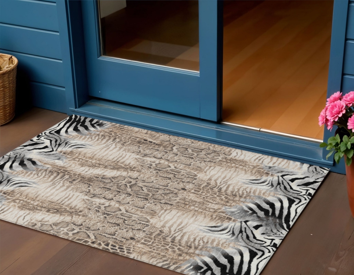 641780 3 x 5 ft. Ivory Black & Beige Animal Print Washable Transitional Indoor & Outdoor Rectangle Area Rug