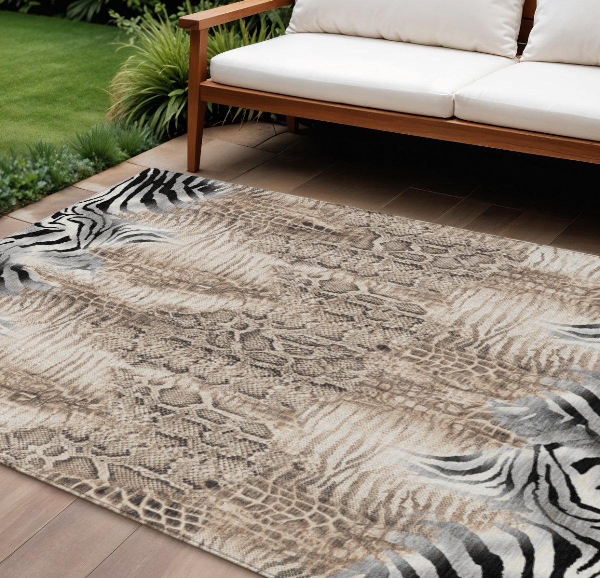 641784 9 x 12 ft. Ivory Black & Beige Animal Print Washable Transitional Indoor & Outdoor Rectangle Area Rug