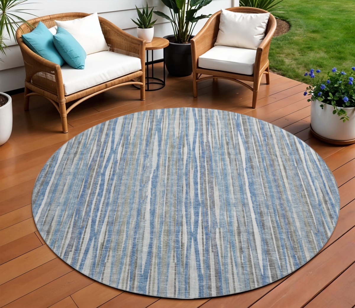 642334 8 ft. Blue & Ivory Striped Washable Transitional Indoor & Outdoor Round Area Rug