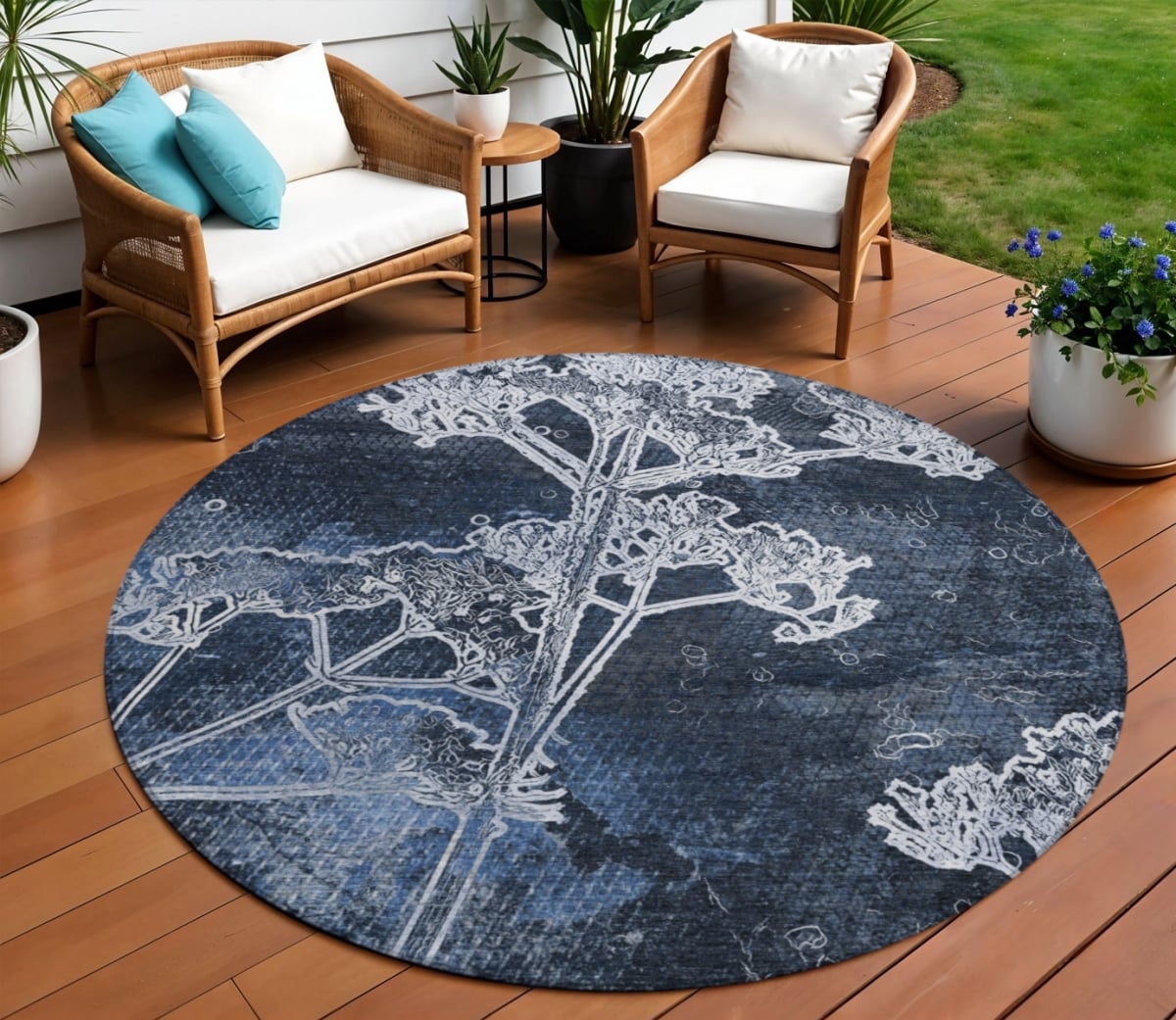 639859 8 ft. Navy Blue & Ivory Floral Washable Transitional Indoor & Outdoor Round Area Rug