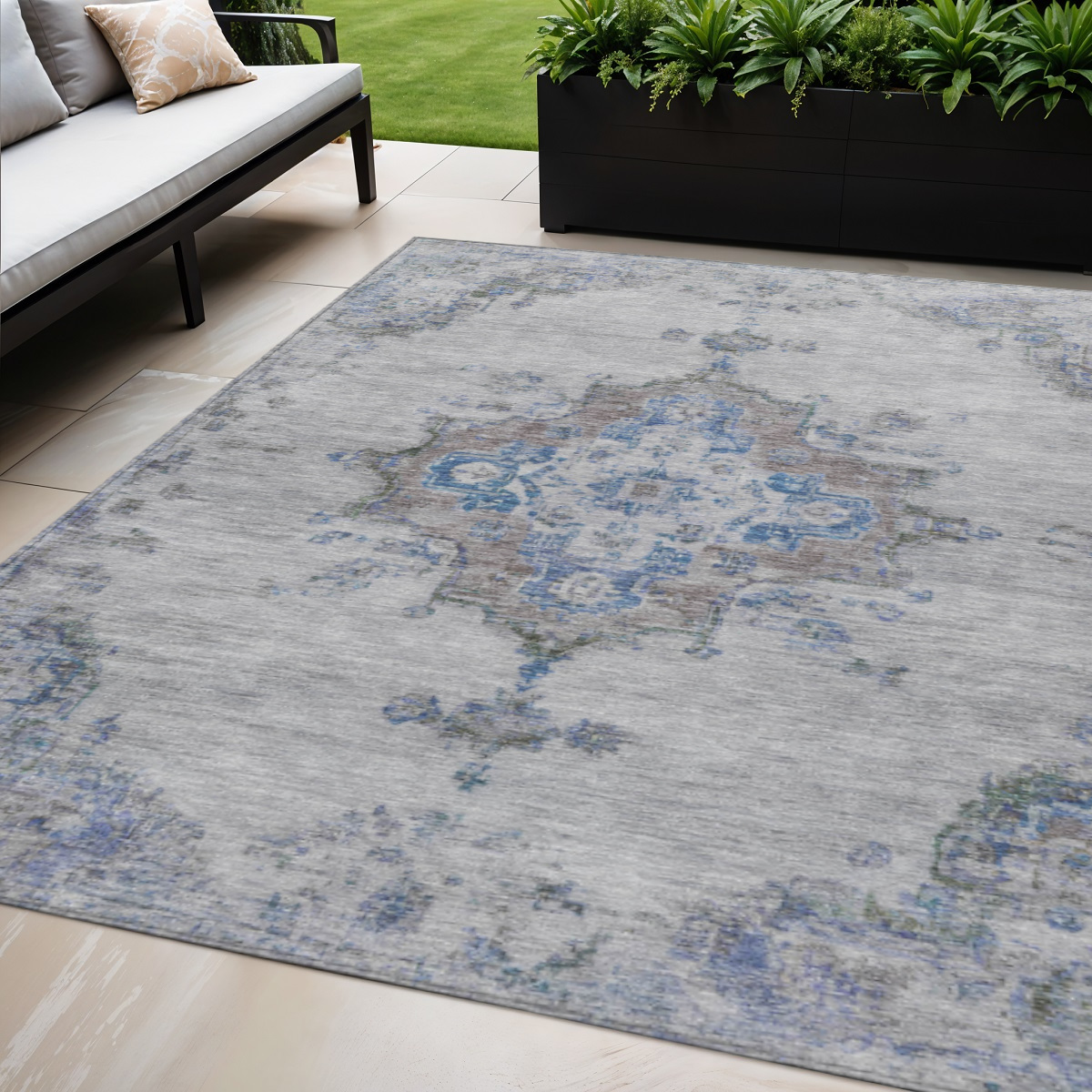 659223 5 x 8 ft. Silver & Blue Medallion Washable Traditional Indoor & Outdoor Rectangle Area Rug