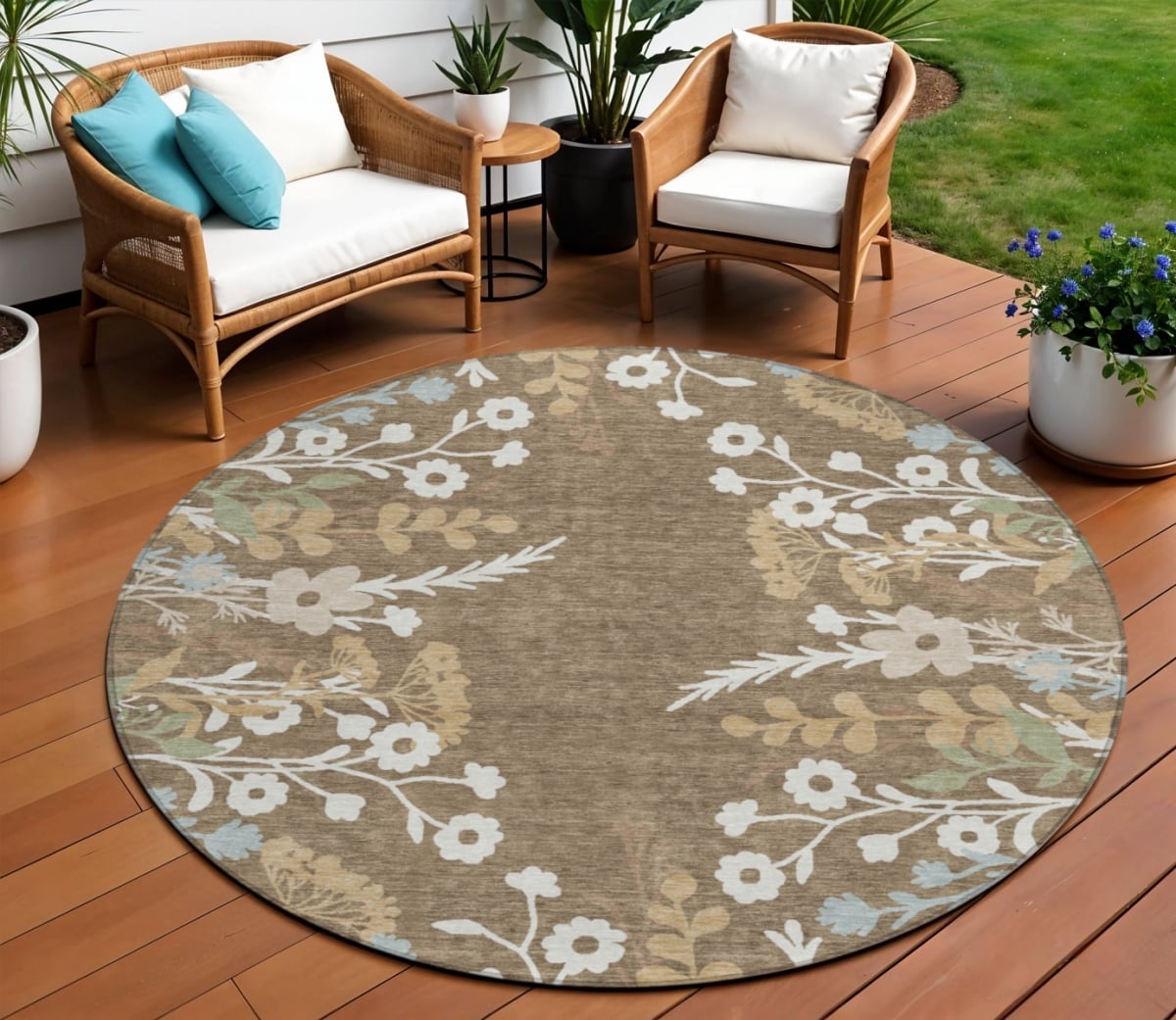 659858 8 ft. Chocolate Ivory & Blue Floral Washable Transitional Indoor & Outdoor Round Area Rug