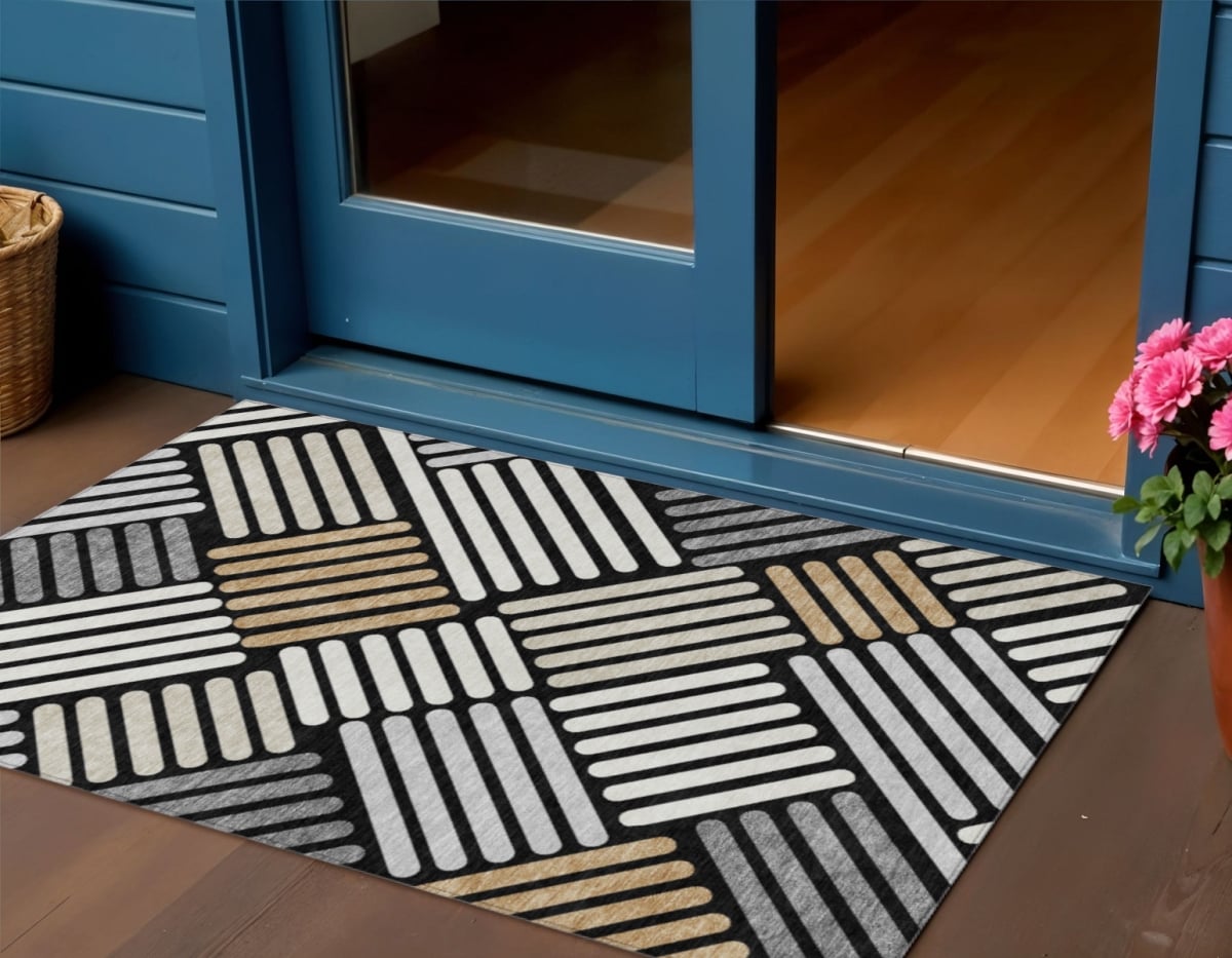 660385 3 x 5 ft. Black Beige & Ivory Geometric Washable Transitional Indoor & Outdoor Rectangle Area Rug