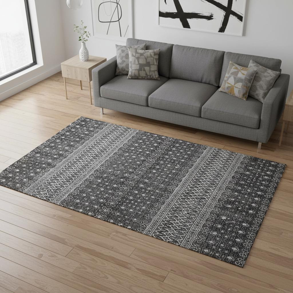 657115 5 x 8 ft. Gray & Silver Tribal Washable Machine Made Rectangle Area Rug with UV Protection