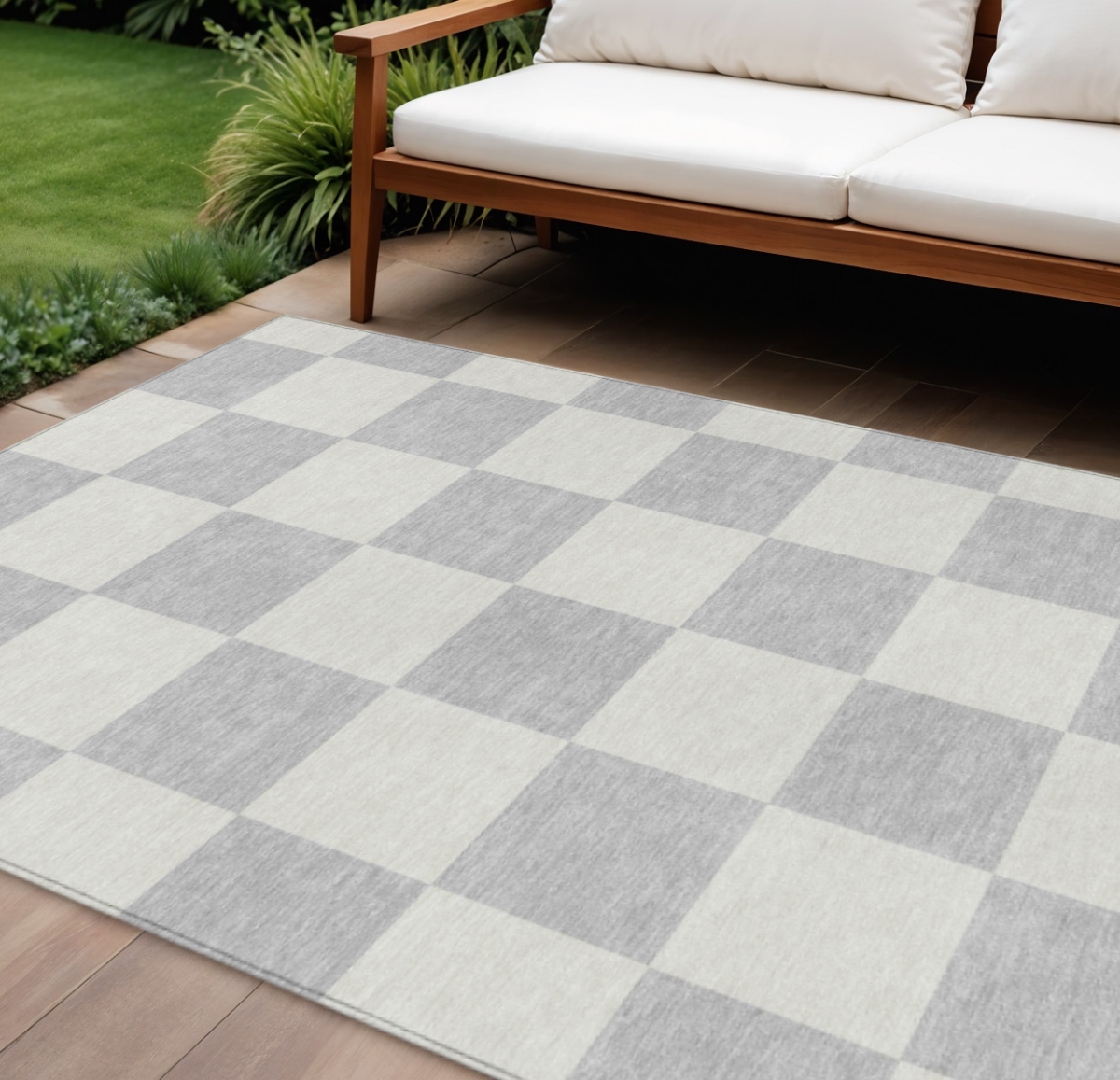 660750 10 x 14 ft. Silver & Ivory Geometric Washable Transitional Indoor & Outdoor Rectangle Area Rug