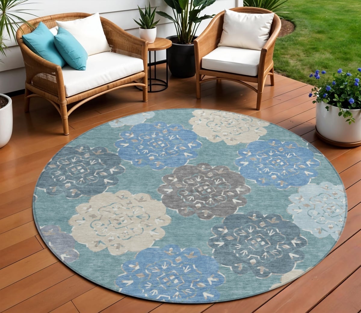 661113 8 ft. Teal, Blue & Beige - Ivory Quatrefoil Washable Transitional Indoor & Outdoor Round Area Rug