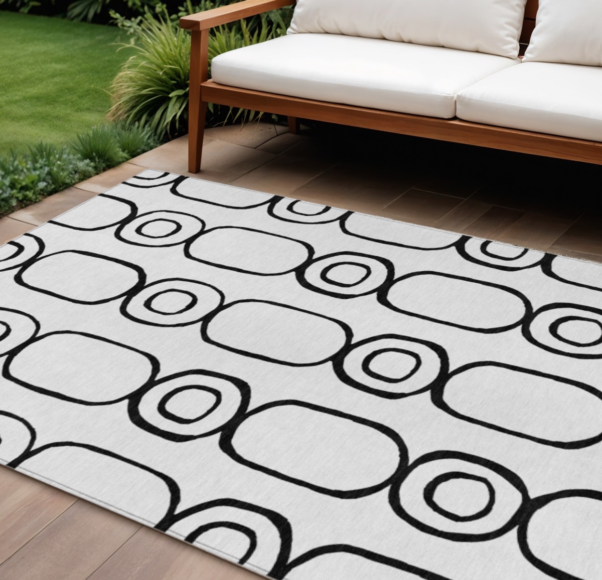 660652 8 x 10 ft. White & Black Geometric Washable Transitional Indoor & Outdoor Rectangle Area Rug