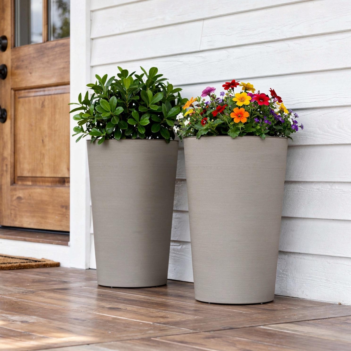 719610 Brown Heavy Duty Plastic Cylindrical Planter Pots, Set of 2