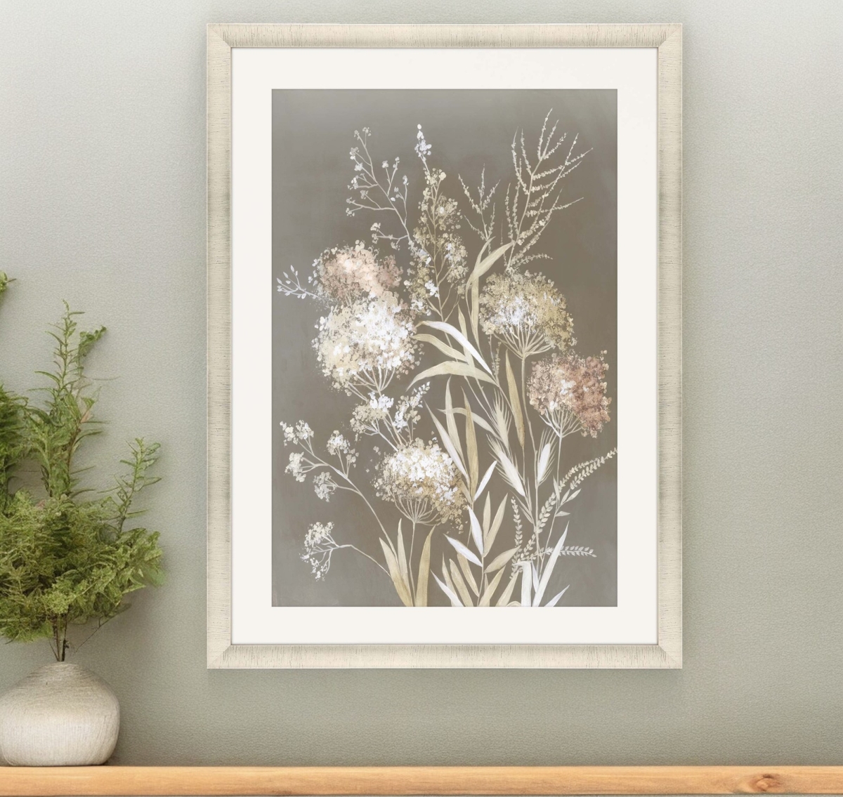 525724 Delicate Bunch II Gold Framed Print Wall Art