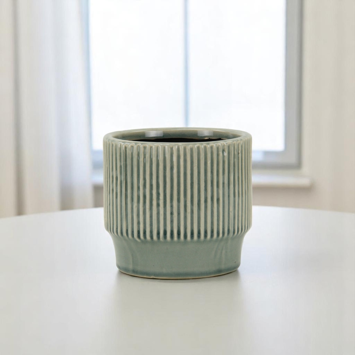 487432 41 oz Green Ceramic Striped Round Distressed Pot Planter