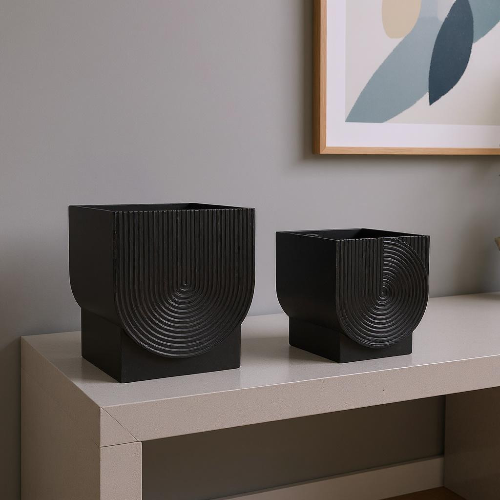 609413 20 oz Black Metal Pot Planters, Set of 2