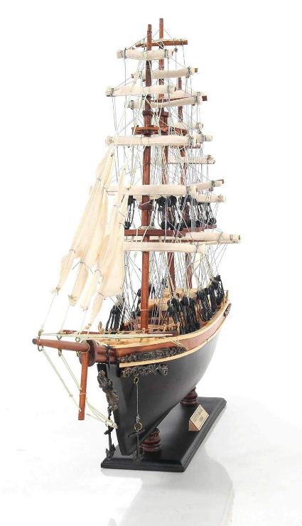 5.5 x 22 x 17 in. Cutty Sark - Small