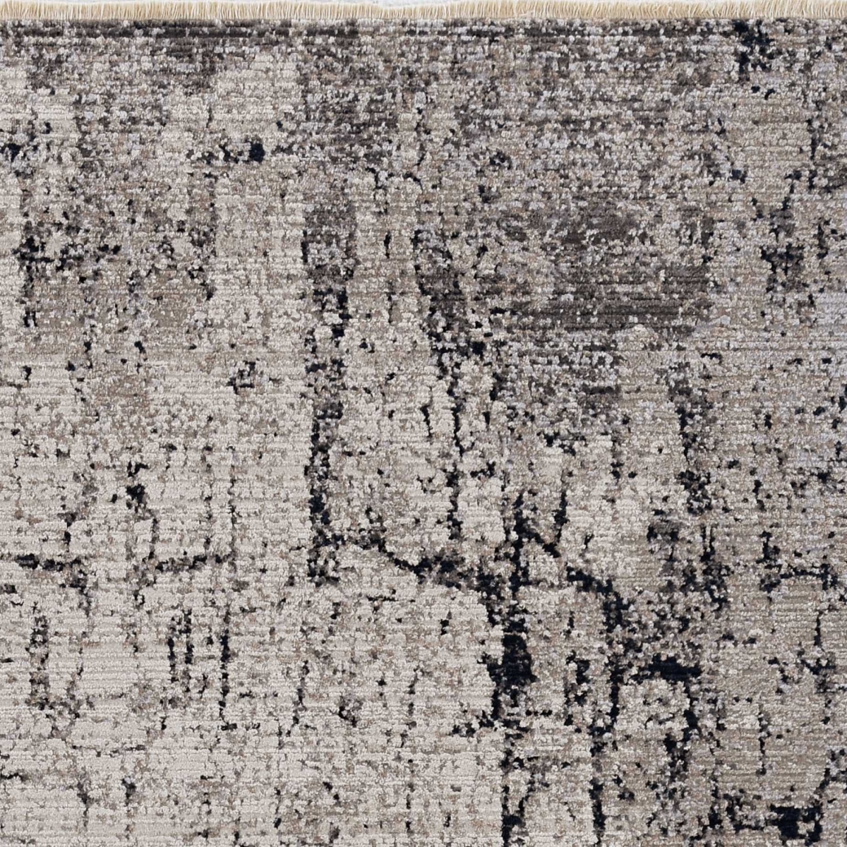 47 x 65 in. Ivory or Grey Polyester Rug