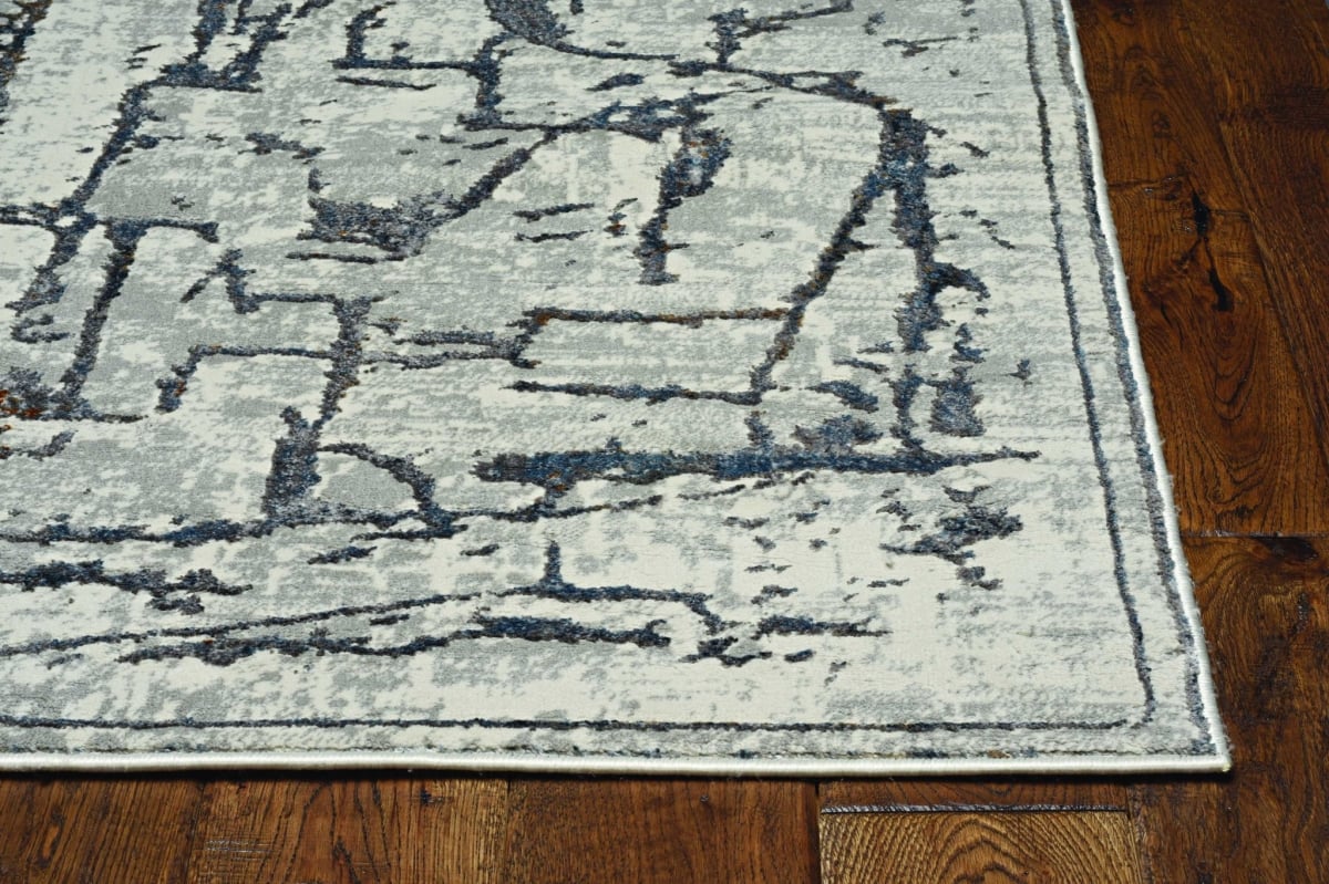 26 x 83 in. Grey Polyester Rug