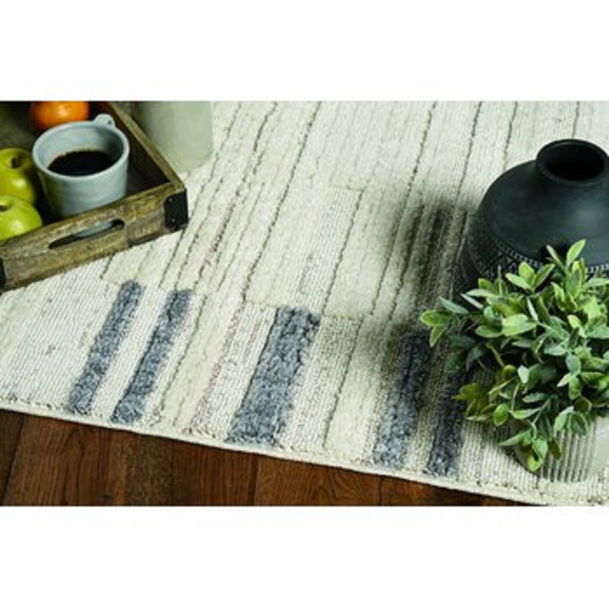 26 x 90 in. Ivory, Grey Polyester Rug