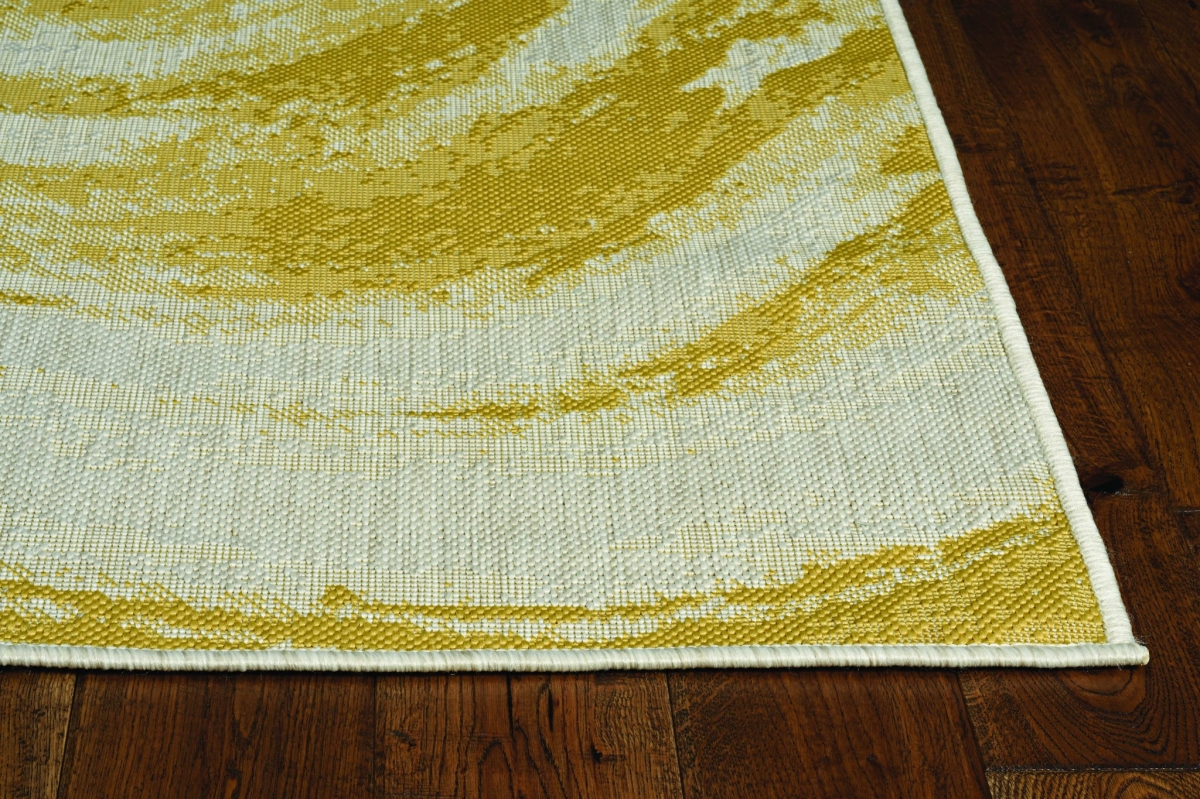 47 x 31 in. Ivory or Gold Polypropylene Rug