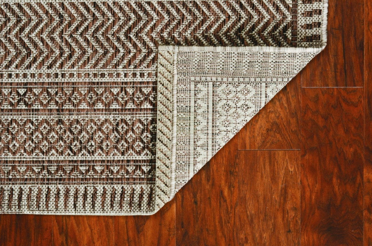 375225 94 x 130 in. Polypropylene Rug, Mocha
