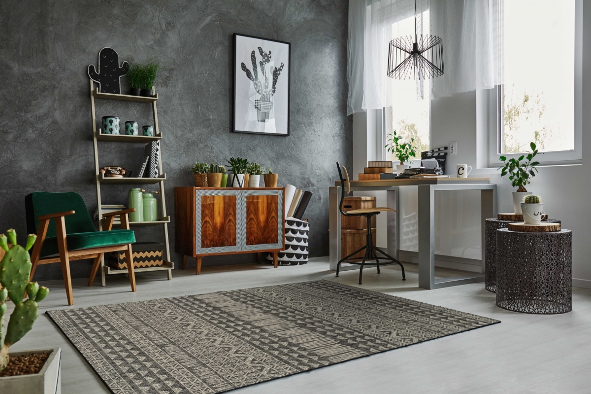 94 x 94 in Charcoal Polypropylene Rug