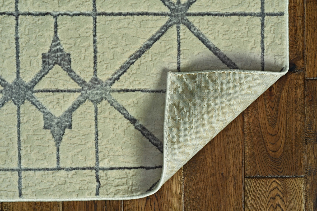 94 x 130 in. Ivory or Silver Polypropylene or Polyester Rug