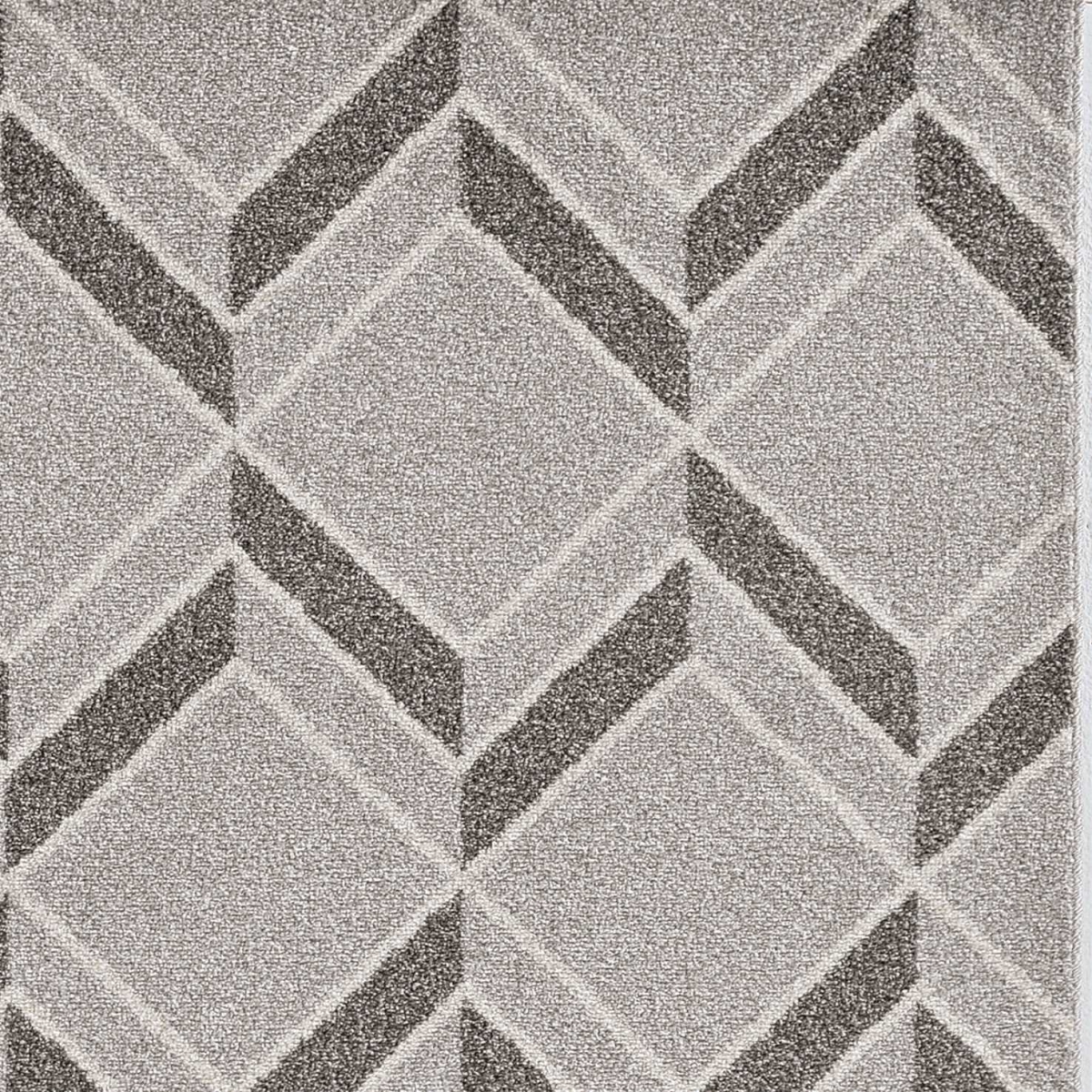 375020 63 x 91 in. Grey Polypropylene Rug