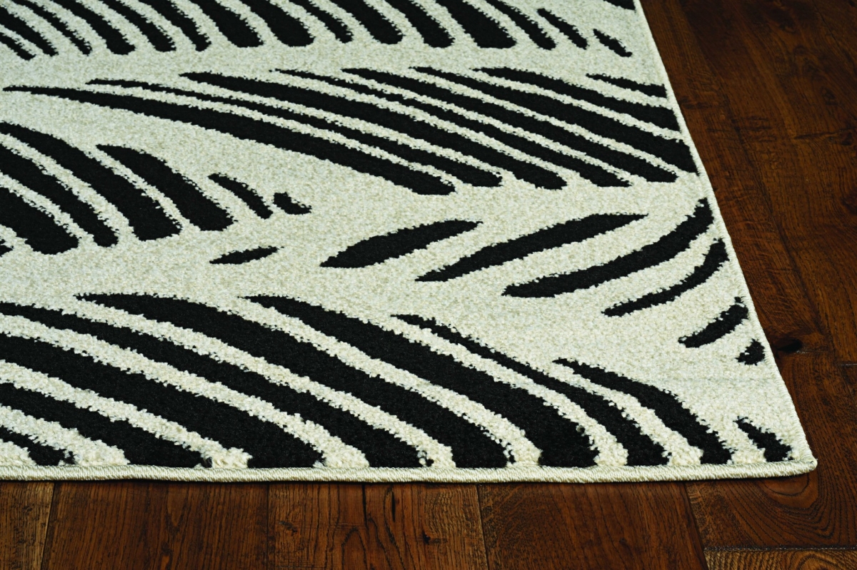 23 x 45 in. Black or White Polypropylene Rug