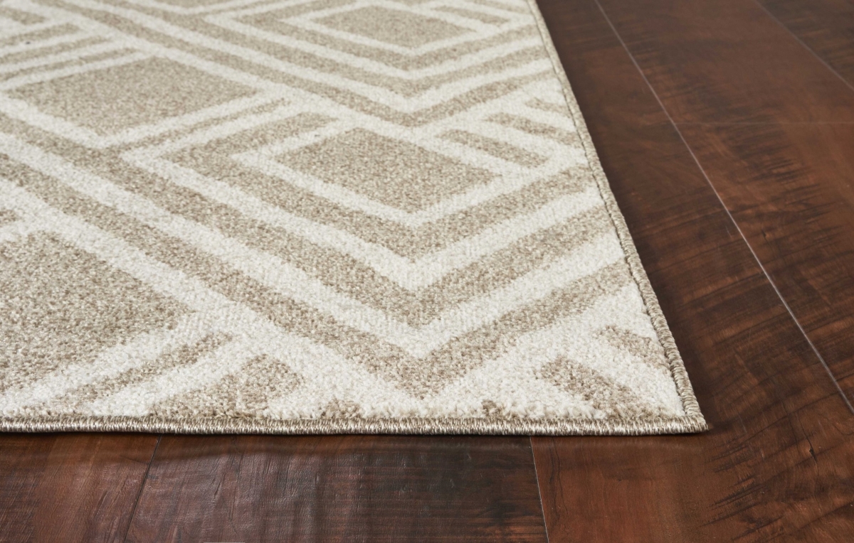 79 x 114 in. Beige Polypropylene Rug