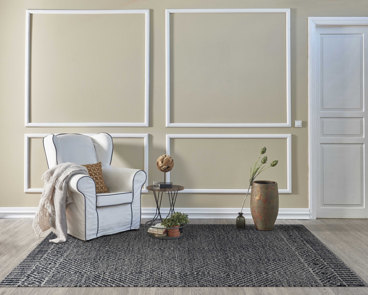 78 x 114 in. Grey or Black Wool Rug