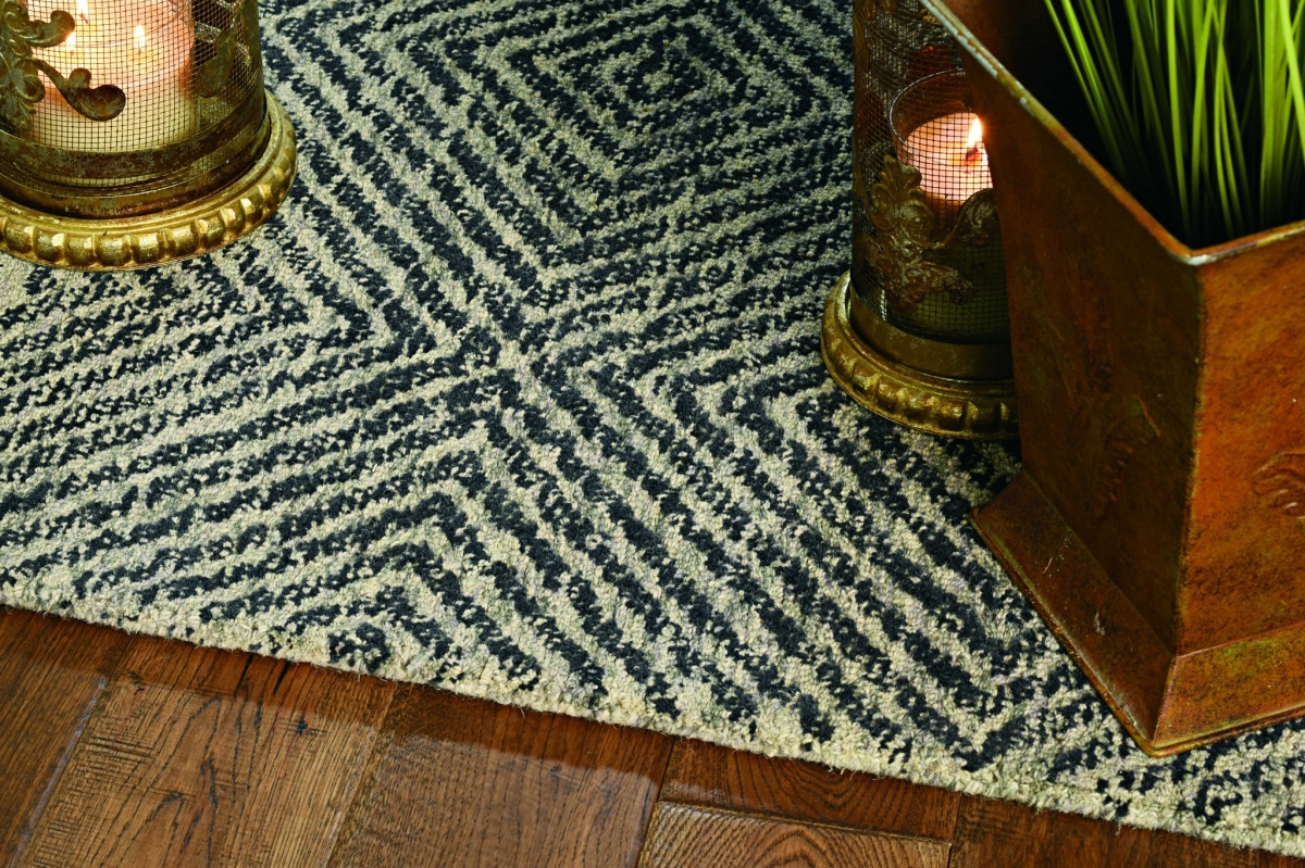 60 x 84 in. Grey or Black Wool Rug