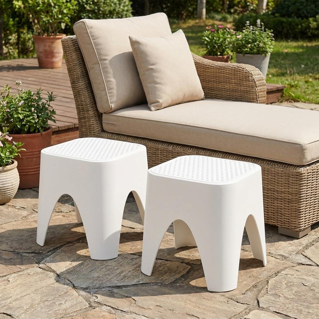 716301 15 in. White Plastic Outdoor Footstool Ottoman