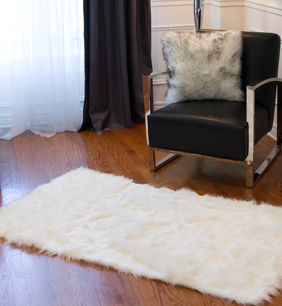 1.5 x 5 x 3 in. Hudson Faux Fur Rectangular Rug  Off White