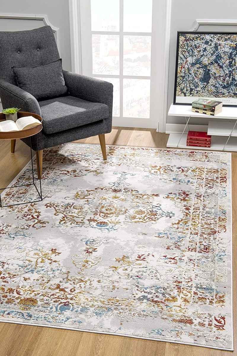 390560 4 x 6 ft. Gray & Beige Distressed Ornate Area Rug