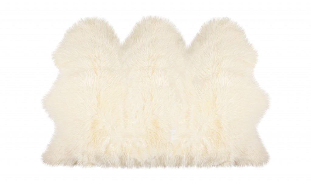 Picture of HomeRoots 388527 3 x 5 ft. Trio Natural Sheepskin Area Rug