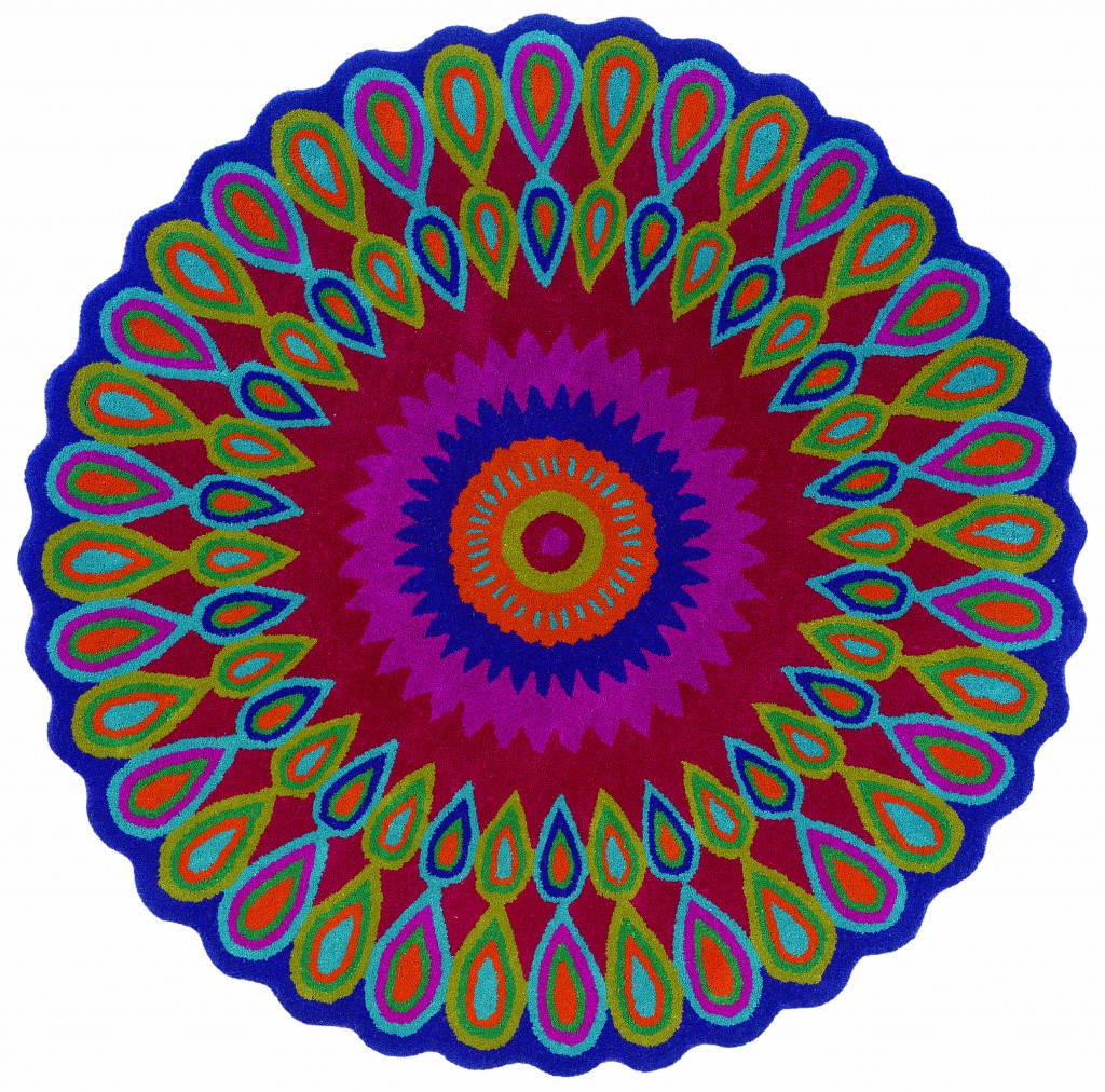 396251 5 ft. Round Pink Floral Edged Area Rug